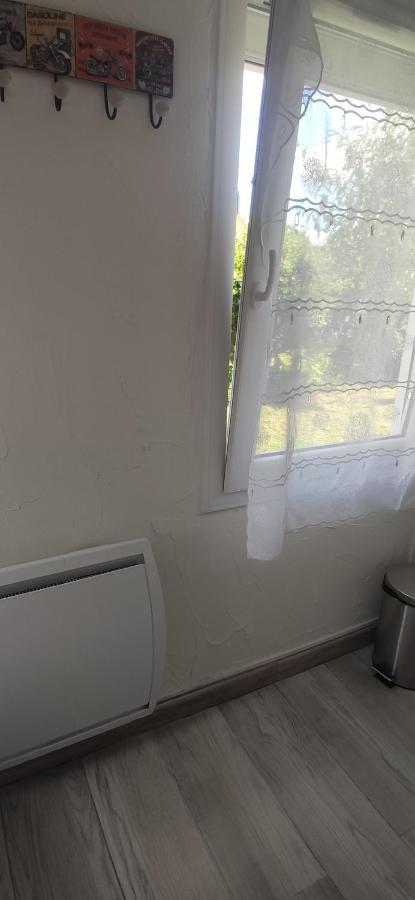 생헤블랑 Petit Logement Sur Jardin 아파트 외부 사진